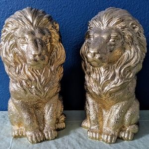 Lion Statues